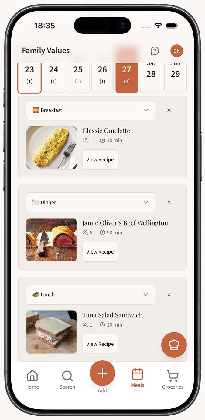 A single day's section in the calendar showing breakfast, lunch, and dinner with meal cards